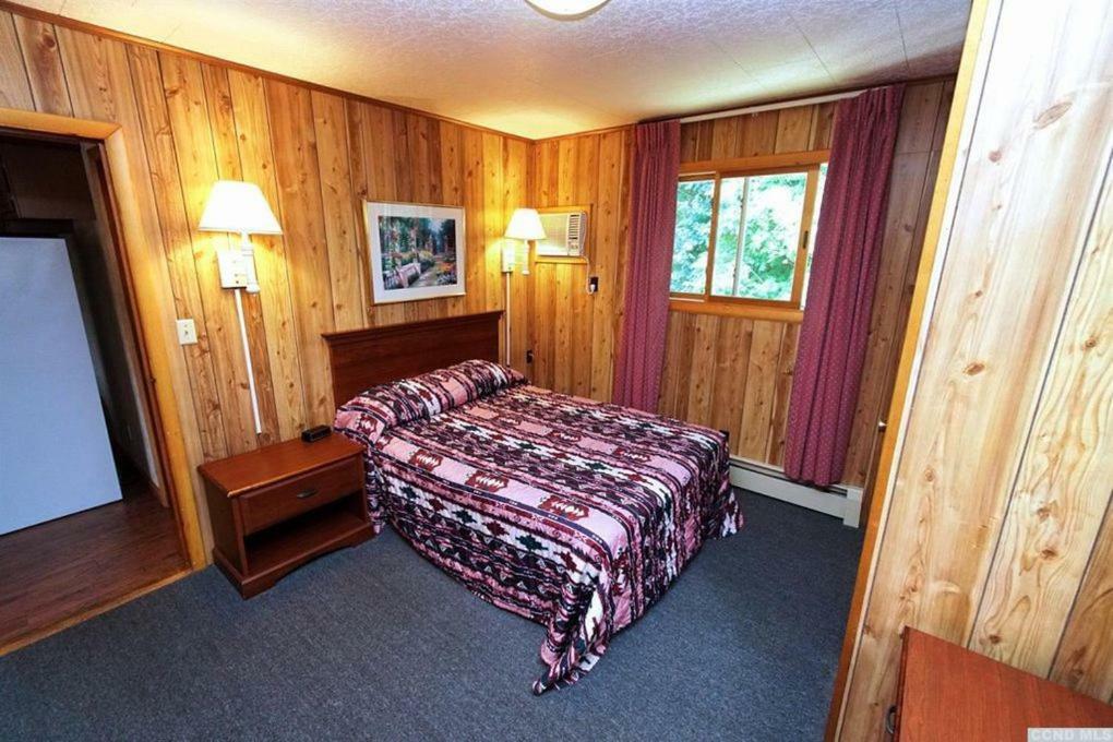 Red Ranch Inn Catskill Exterior photo