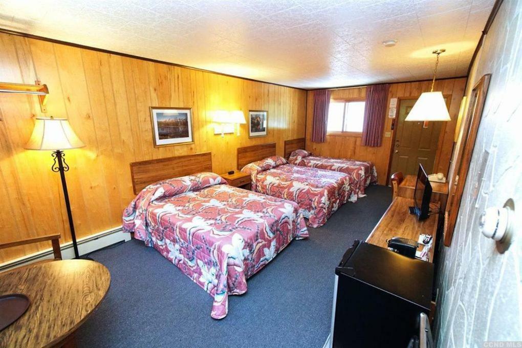 Red Ranch Inn Catskill Exterior photo