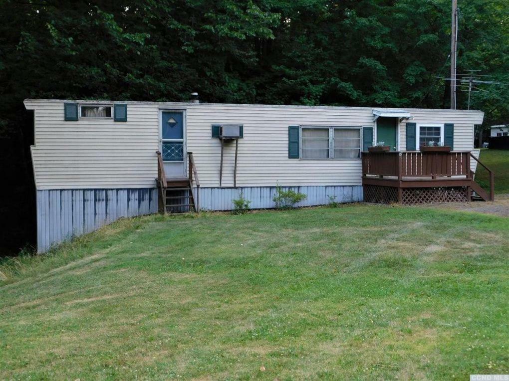 Red Ranch Inn Catskill Exterior photo